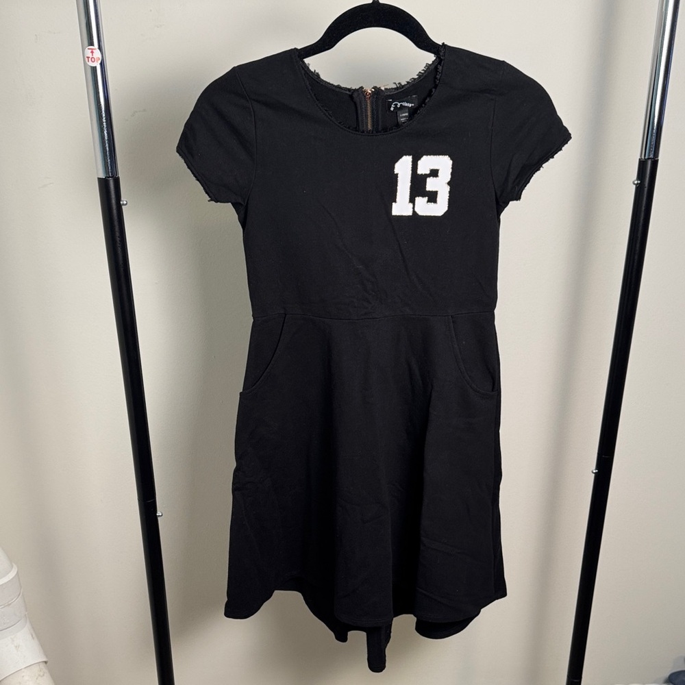Art Class Girl's Sporty Skater 13 Black Pocket Dress Size Large (10/12)